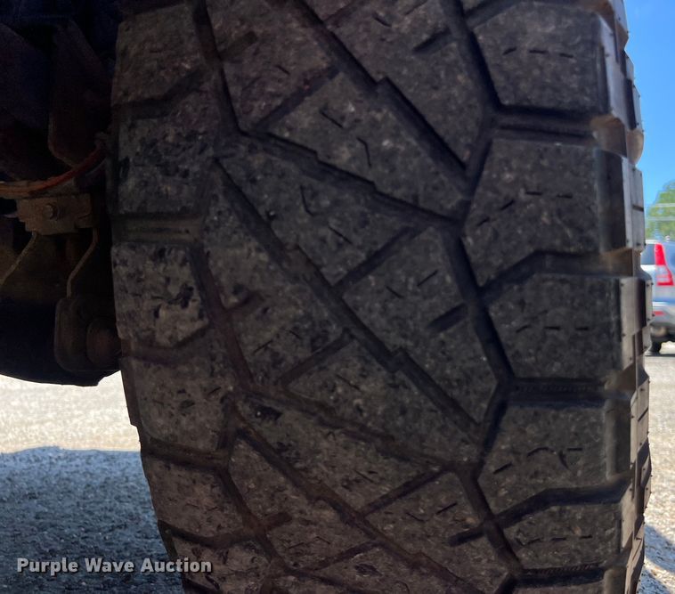 image for item LU9854 2007 Dodge Ram 2500HD Quad Cab utility bed pickup truck