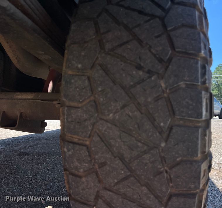 image for item LU9854 2007 Dodge Ram 2500HD Quad Cab utility bed pickup truck