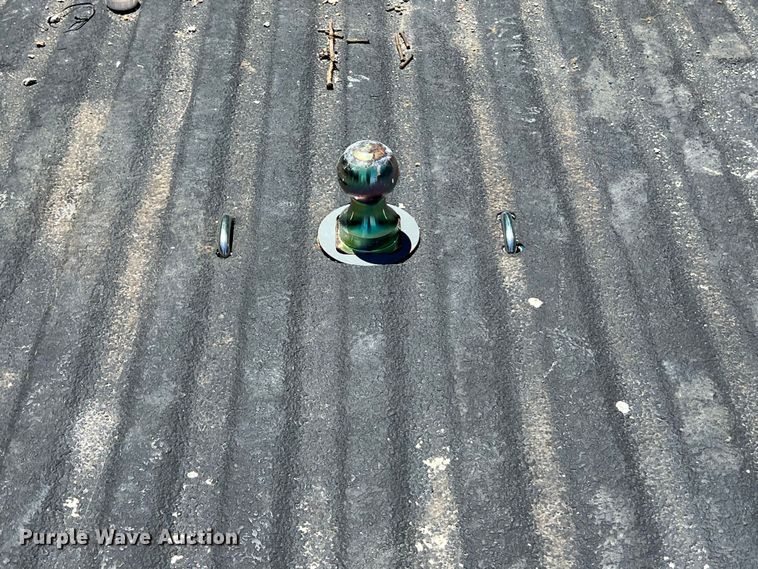 image for item LU9855 2000 Ford F-250 Super Duty Lariat Crew Cab pickup truck