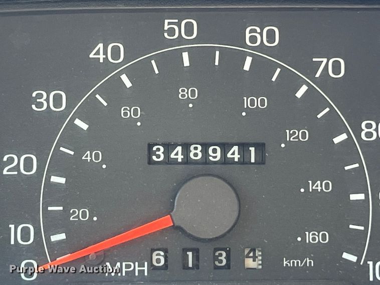 image for item LU9855 2000 Ford F-250 Super Duty Lariat Crew Cab pickup truck