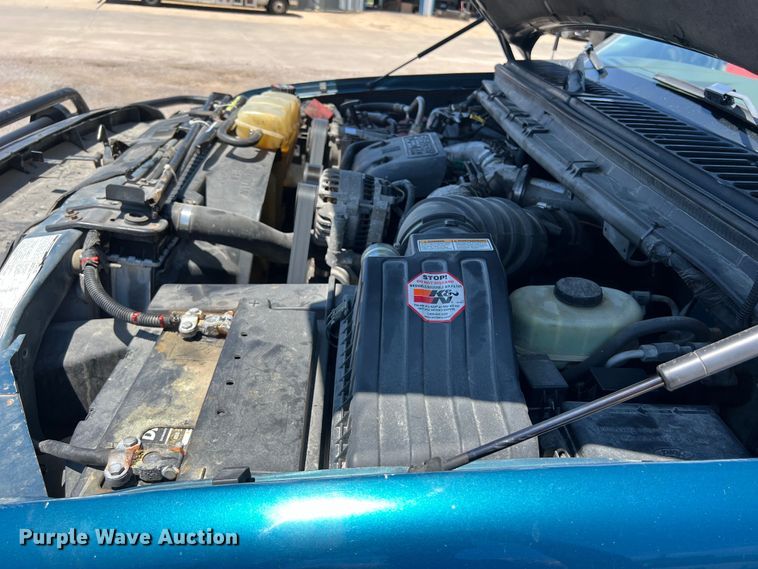 image for item LU9855 2000 Ford F-250 Super Duty Lariat Crew Cab pickup truck