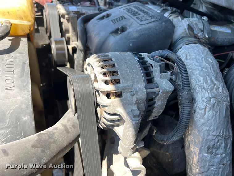 image for item LU9855 2000 Ford F-250 Super Duty Lariat Crew Cab pickup truck