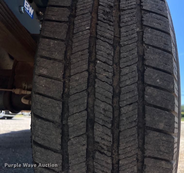 image for item LU9855 2000 Ford F-250 Super Duty Lariat Crew Cab pickup truck