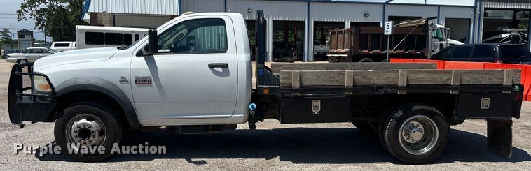 image for item LU9856 2012 Dodge Ram 4500HD flatbed pickup truck