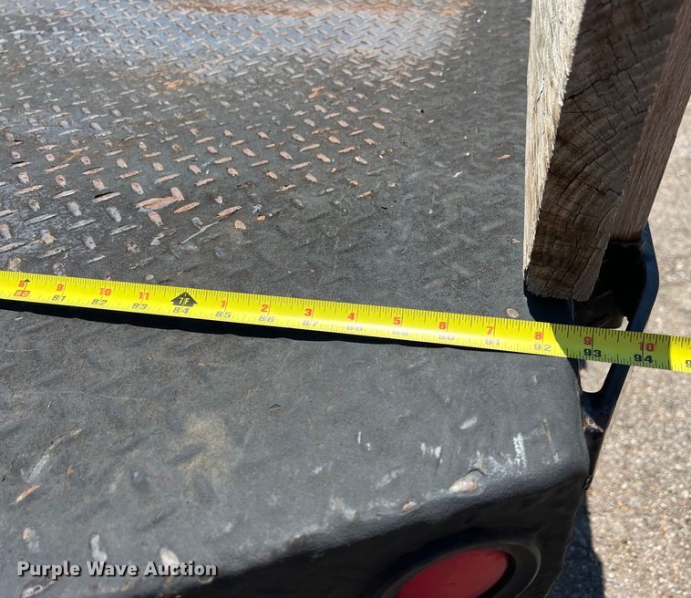 image for item LU9856 2012 Dodge Ram 4500HD flatbed pickup truck