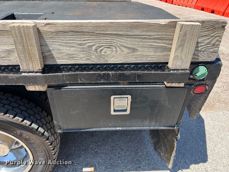 image for item LU9856 2012 Dodge Ram 4500HD flatbed pickup truck