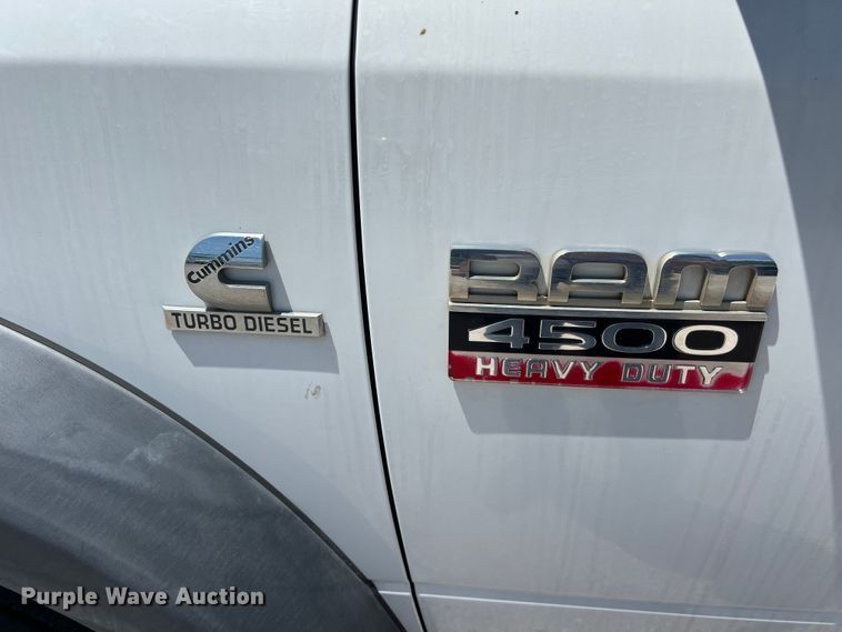 image for item LU9856 2012 Dodge Ram 4500HD flatbed pickup truck