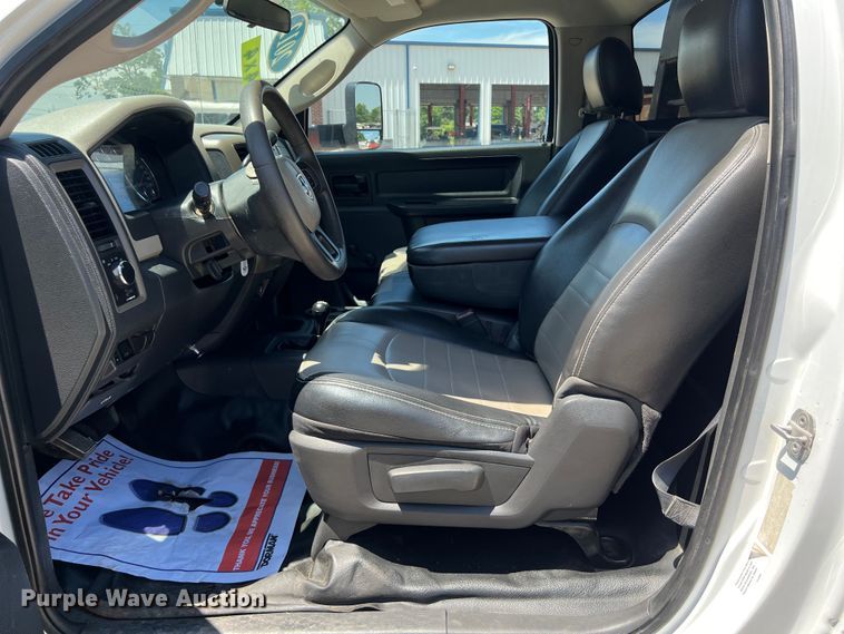 image for item LU9856 2012 Dodge Ram 4500HD flatbed pickup truck