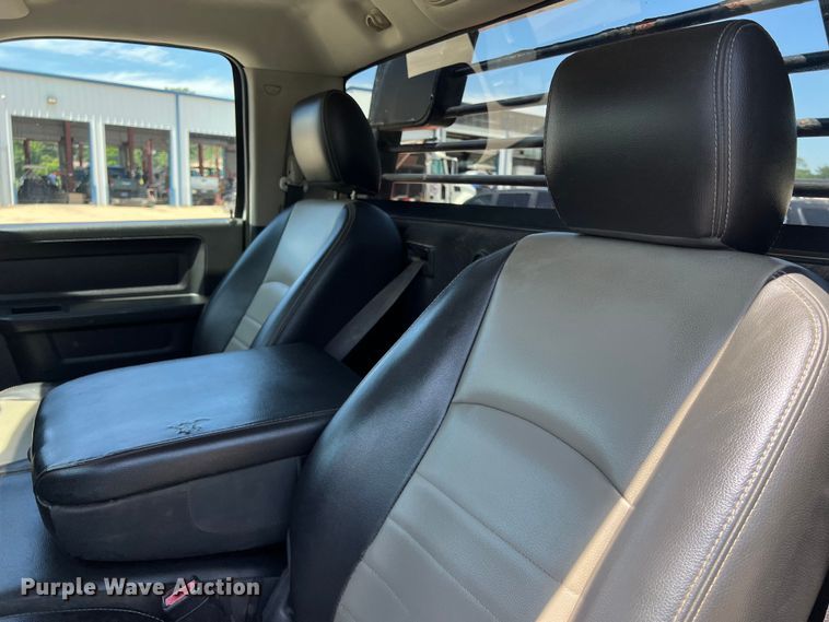 image for item LU9856 2012 Dodge Ram 4500HD flatbed pickup truck