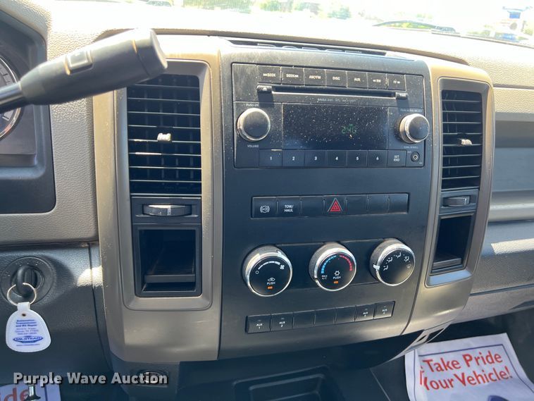 image for item LU9856 2012 Dodge Ram 4500HD flatbed pickup truck