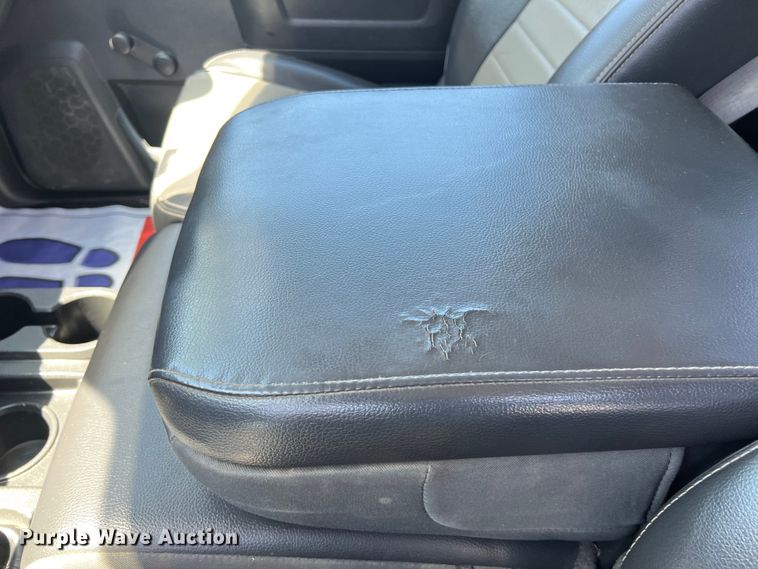 image for item LU9856 2012 Dodge Ram 4500HD flatbed pickup truck