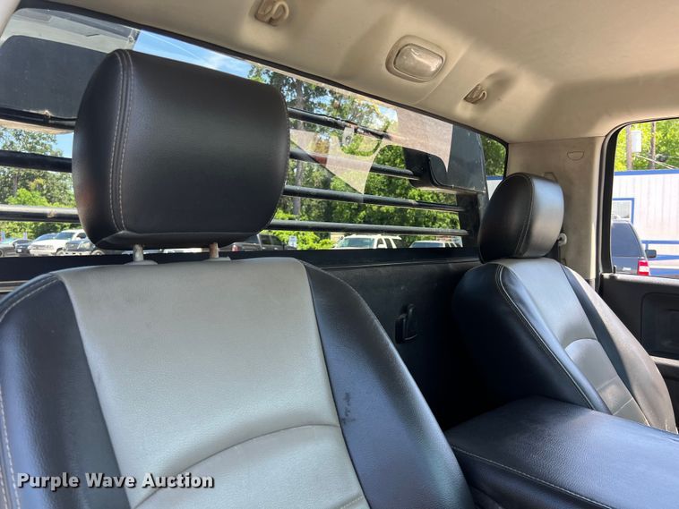 image for item LU9856 2012 Dodge Ram 4500HD flatbed pickup truck