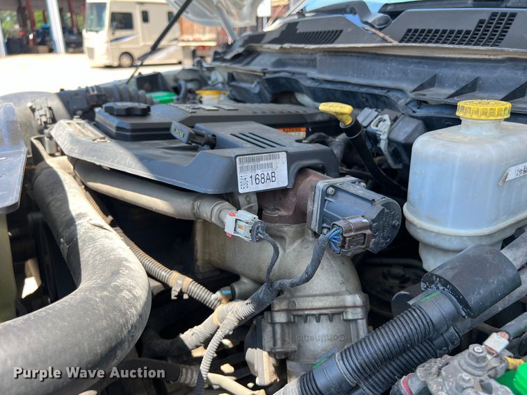 image for item LU9856 2012 Dodge Ram 4500HD flatbed pickup truck