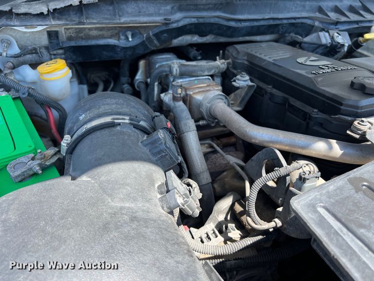 image for item LU9856 2012 Dodge Ram 4500HD flatbed pickup truck