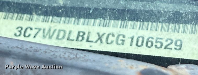 image for item LU9856 2012 Dodge Ram 4500HD flatbed pickup truck