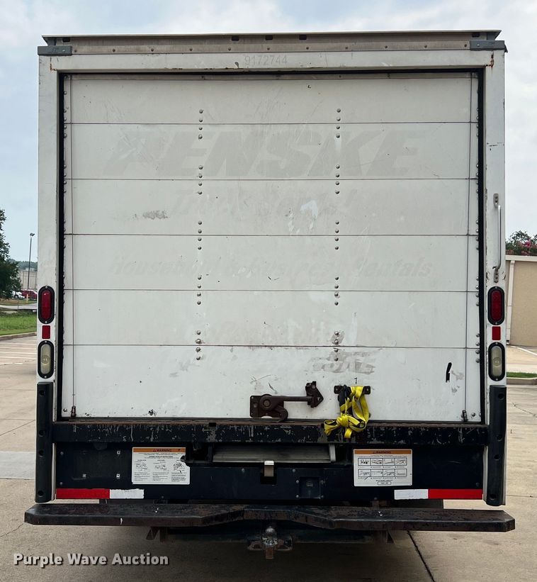 image for item LU9859 2016 GMC Savana 3500 box truck