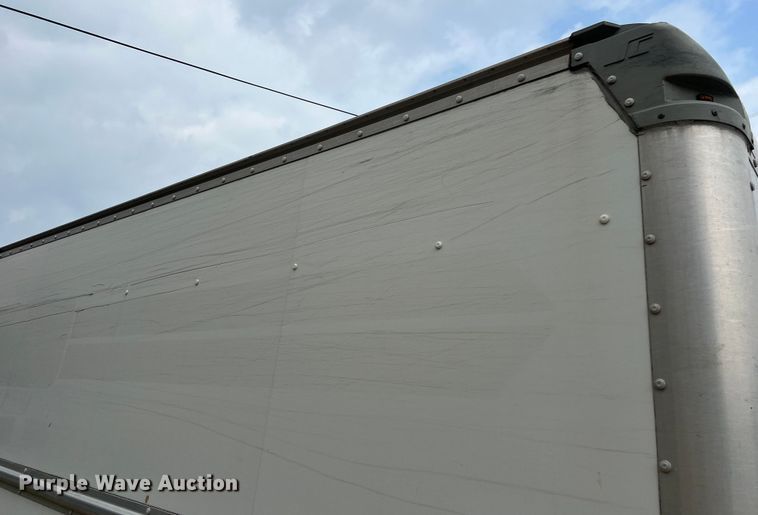 image for item LU9859 2016 GMC Savana 3500 box truck