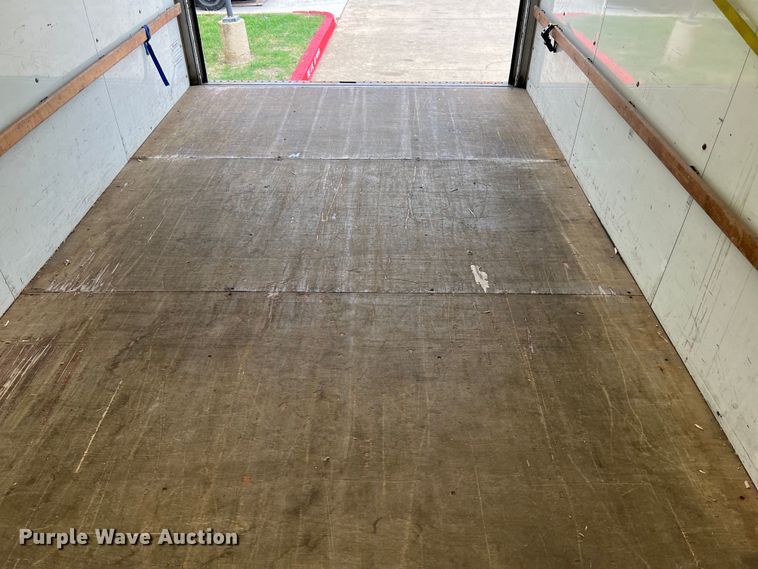 image for item LU9859 2016 GMC Savana 3500 box truck