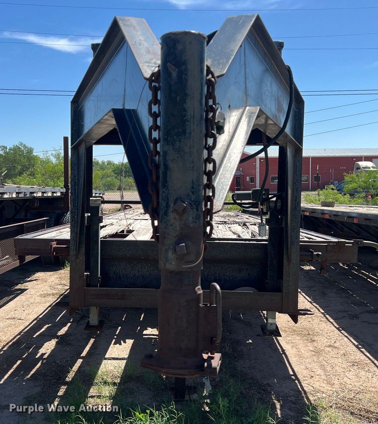 image for item LU9868 1998 Pero equipment trailer