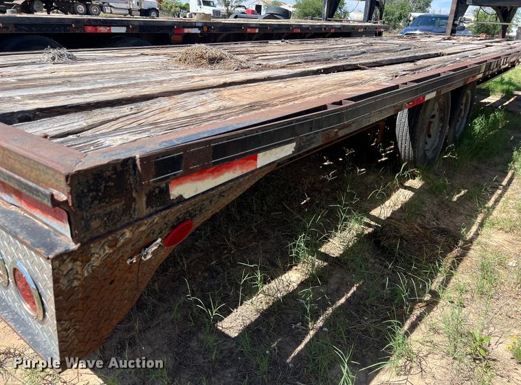 image for item LU9868 1998 Pero equipment trailer