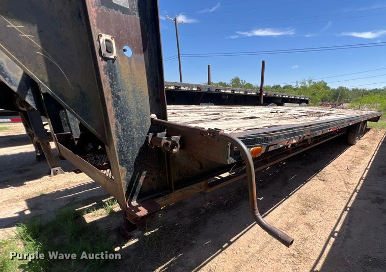 image for item LU9868 1998 Pero equipment trailer