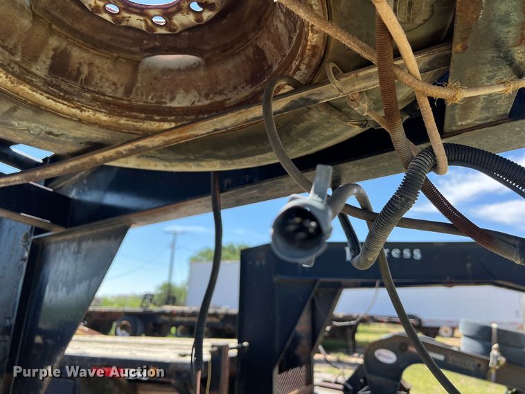 image for item LU9868 1998 Pero equipment trailer