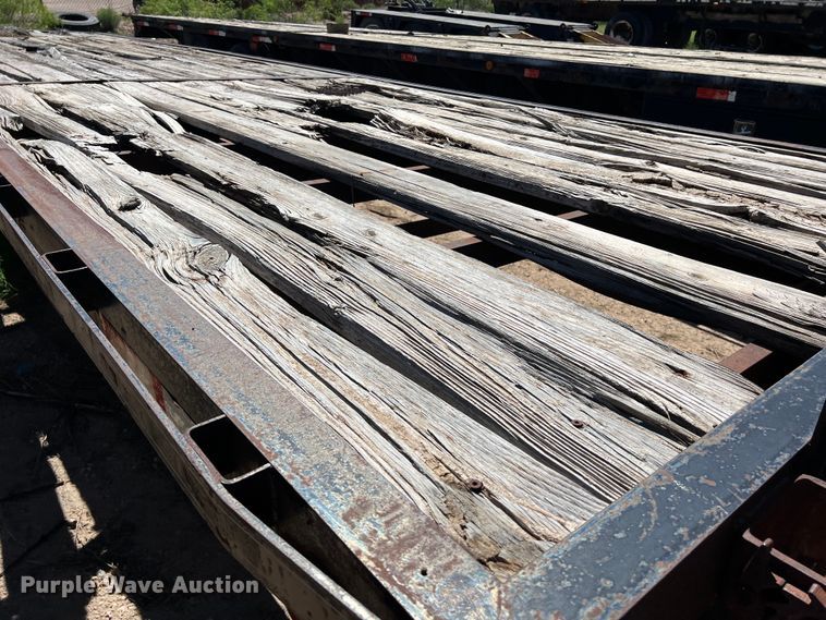 image for item LU9868 1998 Pero equipment trailer