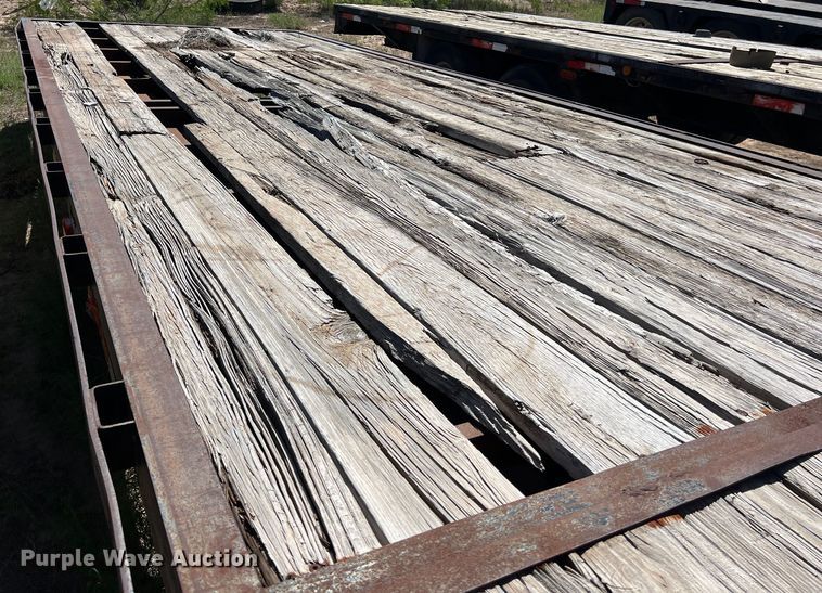 image for item LU9868 1998 Pero equipment trailer