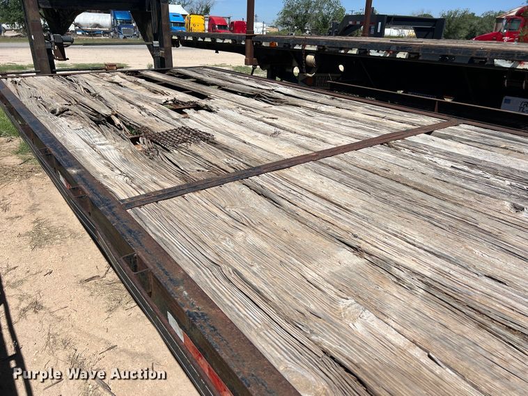 image for item LU9868 1998 Pero equipment trailer