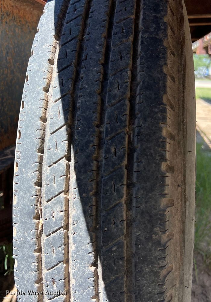 image for item LU9868 1998 Pero equipment trailer