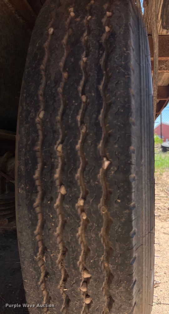 image for item LU9868 1998 Pero equipment trailer