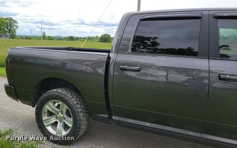 image for item MJ9438 2018 Dodge Ram 1500 Crew Cab pickup truck