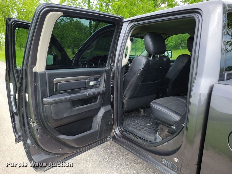 image for item MJ9438 2018 Dodge Ram 1500 Crew Cab pickup truck