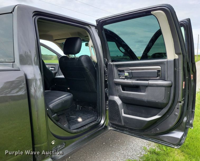 image for item MJ9438 2018 Dodge Ram 1500 Crew Cab pickup truck