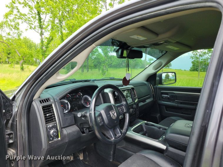 image for item MJ9438 2018 Dodge Ram 1500 Crew Cab pickup truck