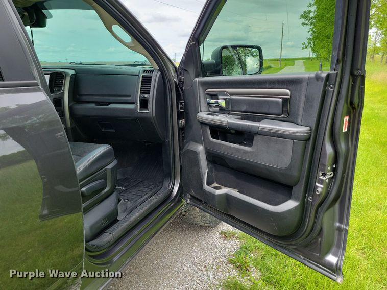 image for item MJ9438 2018 Dodge Ram 1500 Crew Cab pickup truck