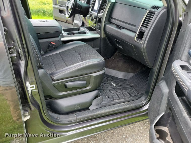 image for item MJ9438 2018 Dodge Ram 1500 Crew Cab pickup truck