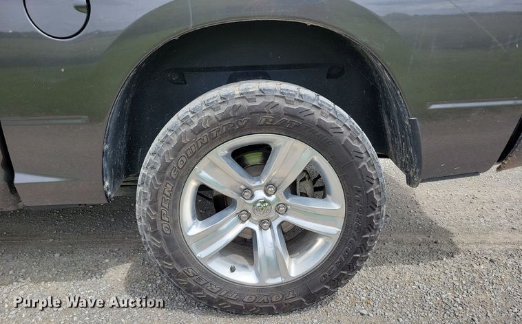 image for item MJ9438 2018 Dodge Ram 1500 Crew Cab pickup truck