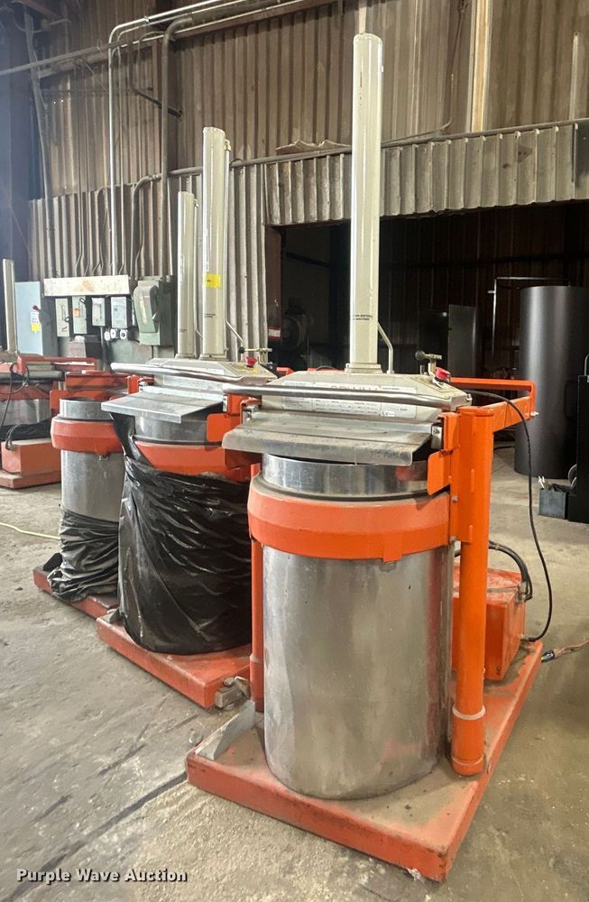 image for item NB9413 (3) Orwak 5030-B refuse compactors