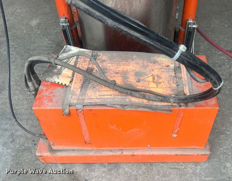 image for item NB9414 (4) Orwak 5030-B refuse compactors