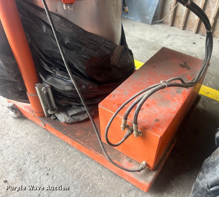 image for item NB9414 (4) Orwak 5030-B refuse compactors