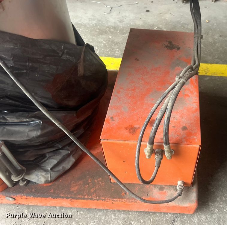 image for item NB9414 (4) Orwak 5030-B refuse compactors