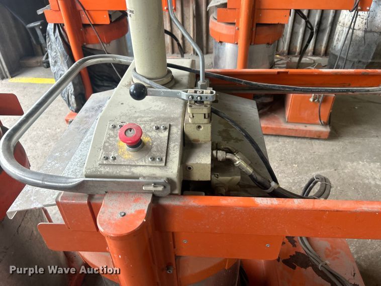 image for item NB9414 (4) Orwak 5030-B refuse compactors