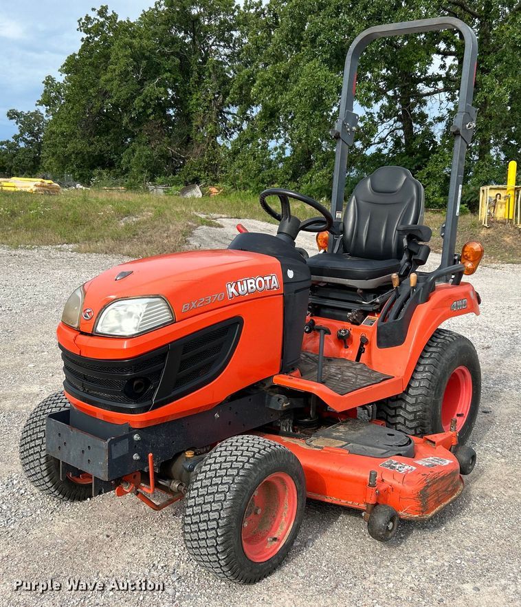 image for item NB9420 2016 Kubota BX2370 MFWD tractor