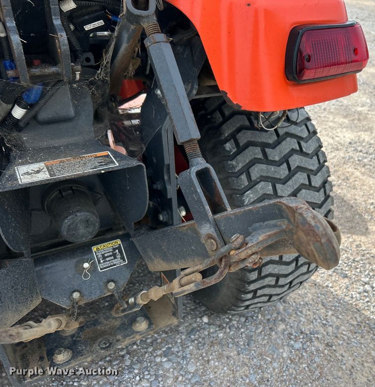 image for item NB9420 2016 Kubota BX2370 MFWD tractor