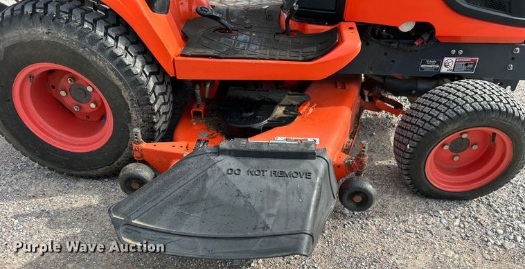 image for item NB9420 2016 Kubota BX2370 MFWD tractor