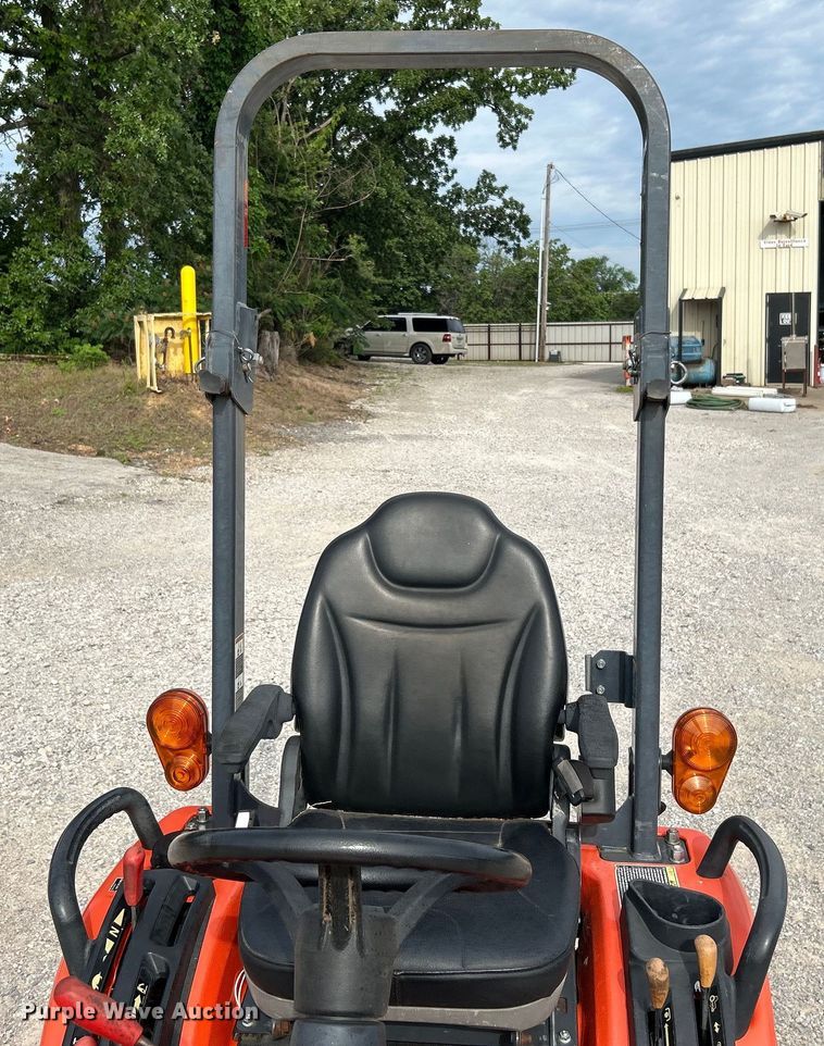 image for item NB9420 2016 Kubota BX2370 MFWD tractor