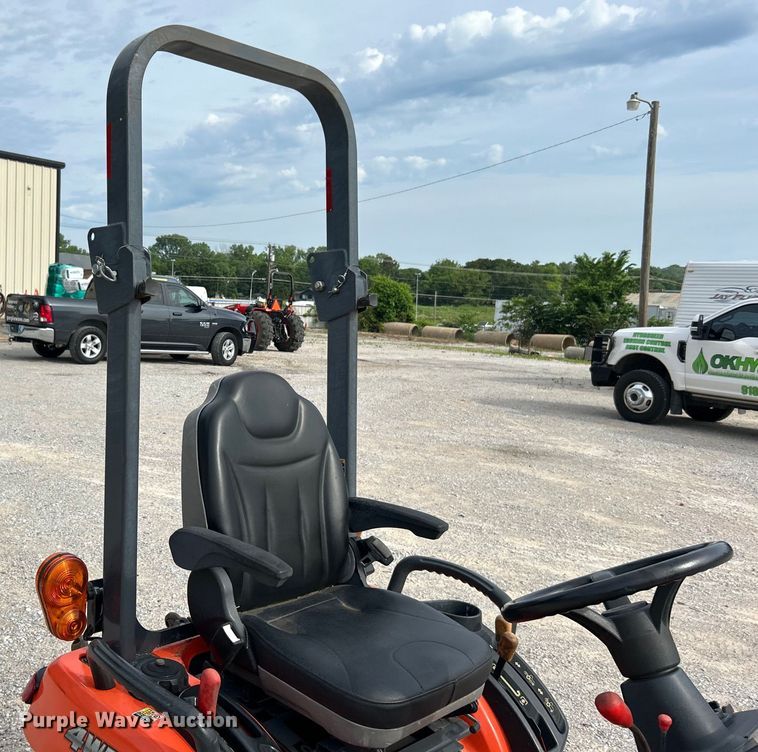 image for item NB9420 2016 Kubota BX2370 MFWD tractor