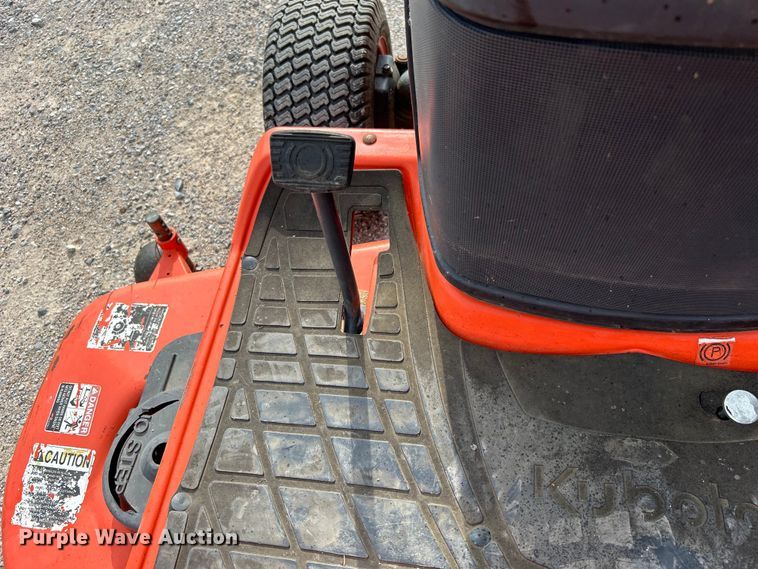 image for item NB9420 2016 Kubota BX2370 MFWD tractor