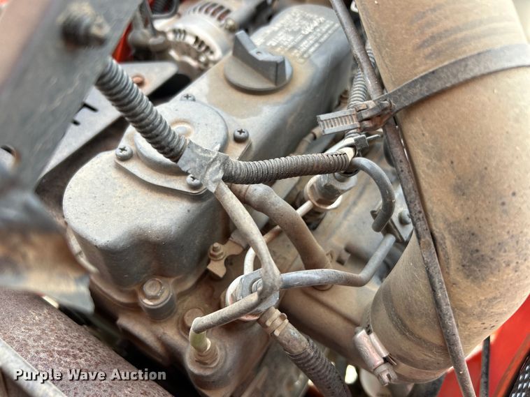 image for item NB9420 2016 Kubota BX2370 MFWD tractor